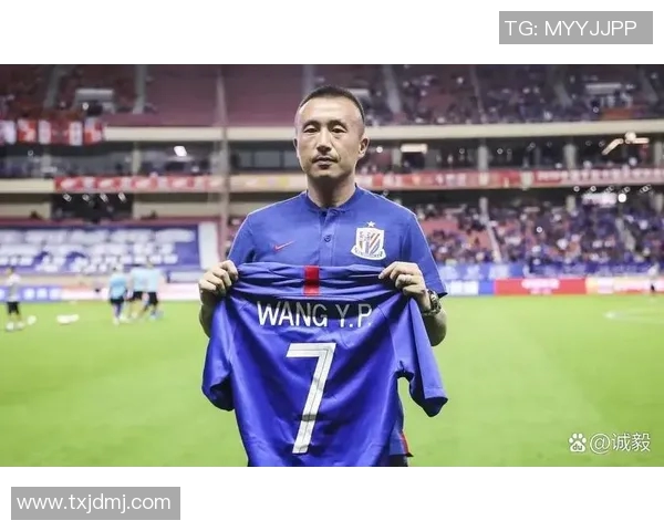 国足球星罕见爆料直指幕后真相引发球迷热议舆论场再度沸腾 国足球星罕见爆料直指幕后真相引发球迷热议舆论场再度沸腾